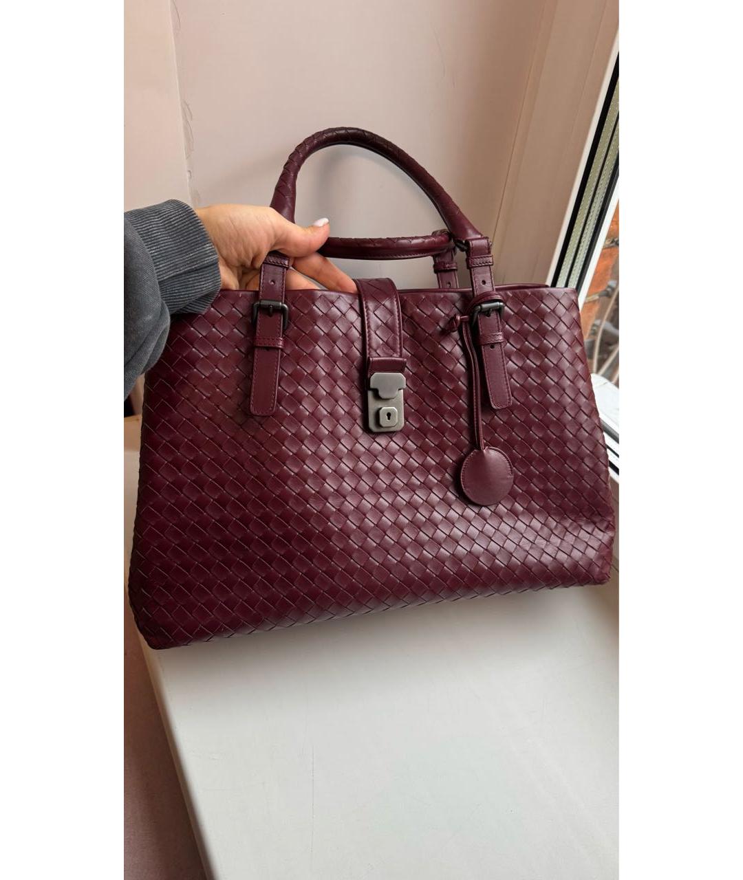 BOTTEGA VENETA Бордовая кожаная сумка с короткими ручками, фото 2