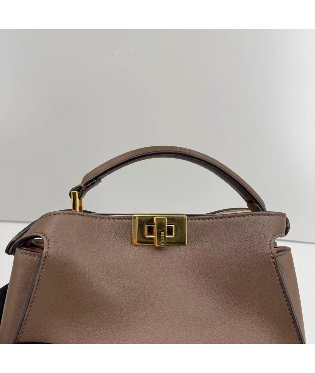 FENDI Коричневая кожаная сумка с короткими ручками, фото 6