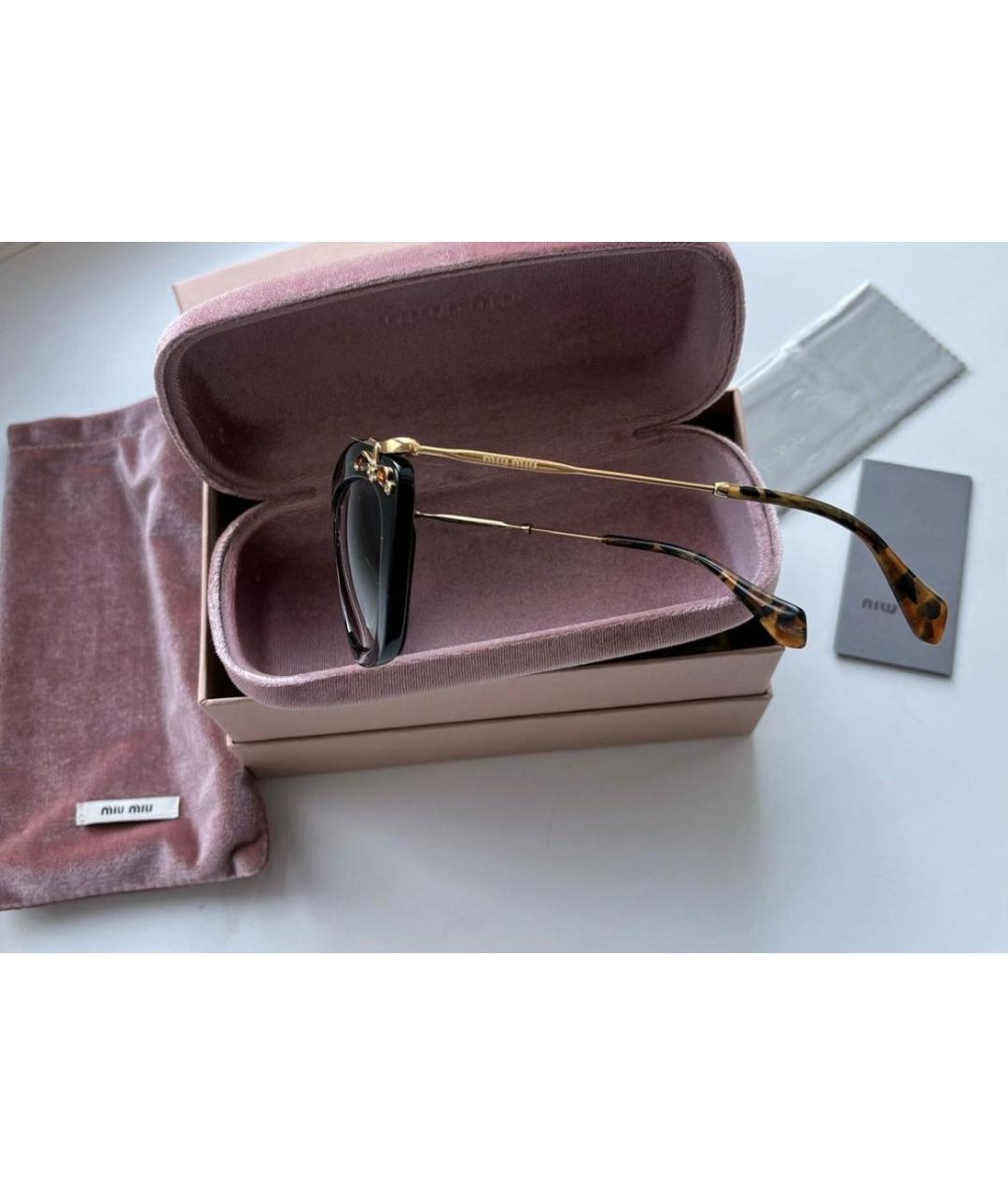 MIU MIU Черные пластиковые солнцезащитные очки, фото 2