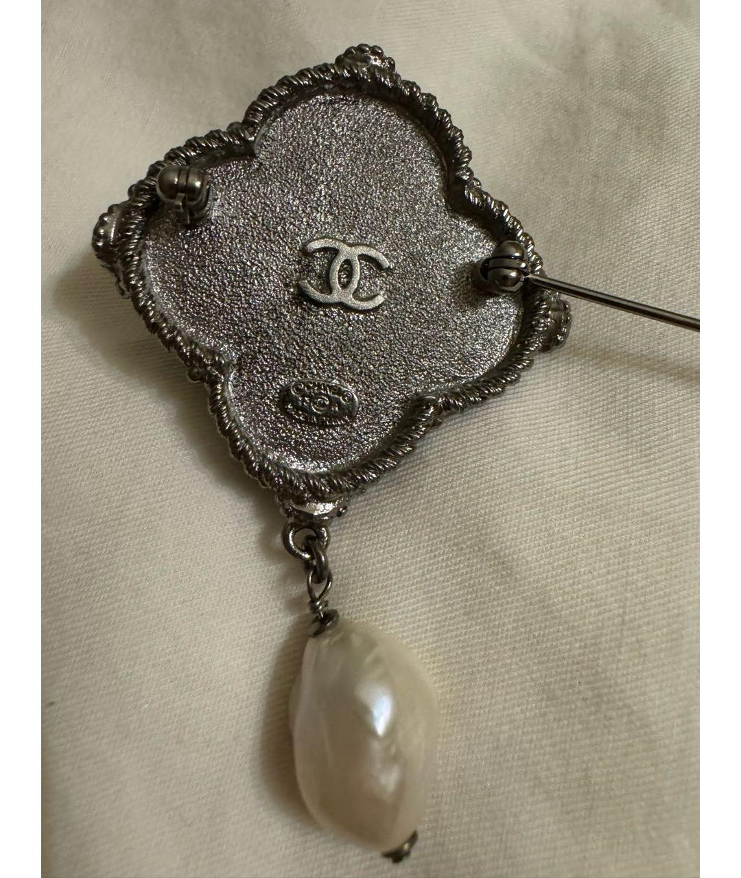 CHANEL Черная металлическая булавка / брошь, фото 2