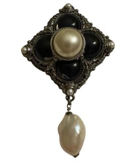 CHANEL Булавка / брошь