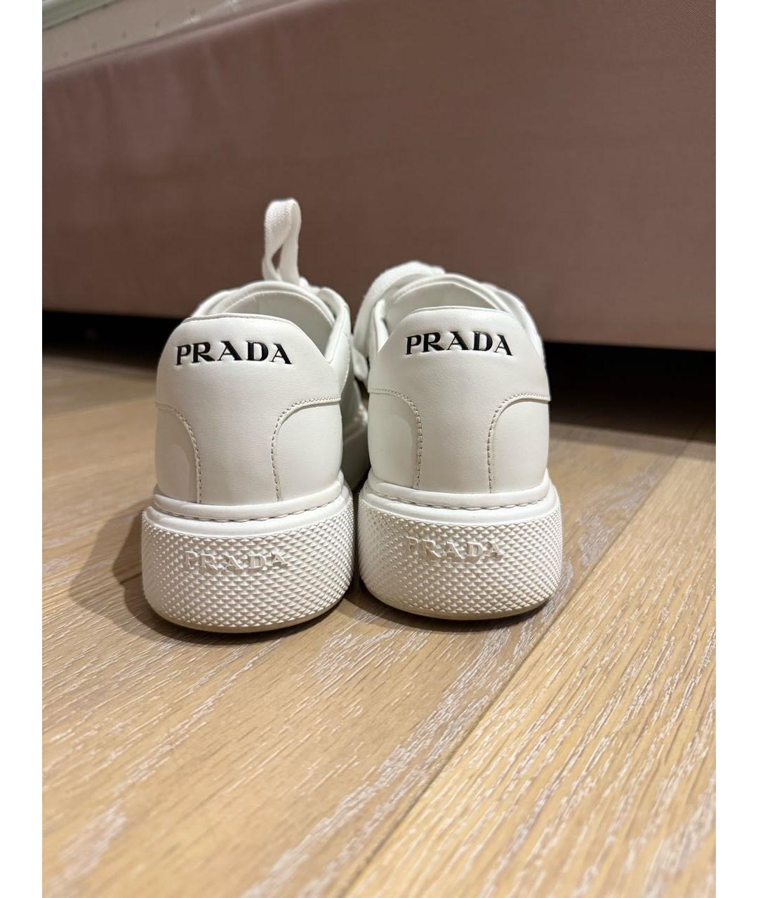 PRADA Белые кожаные кеды, фото 3
