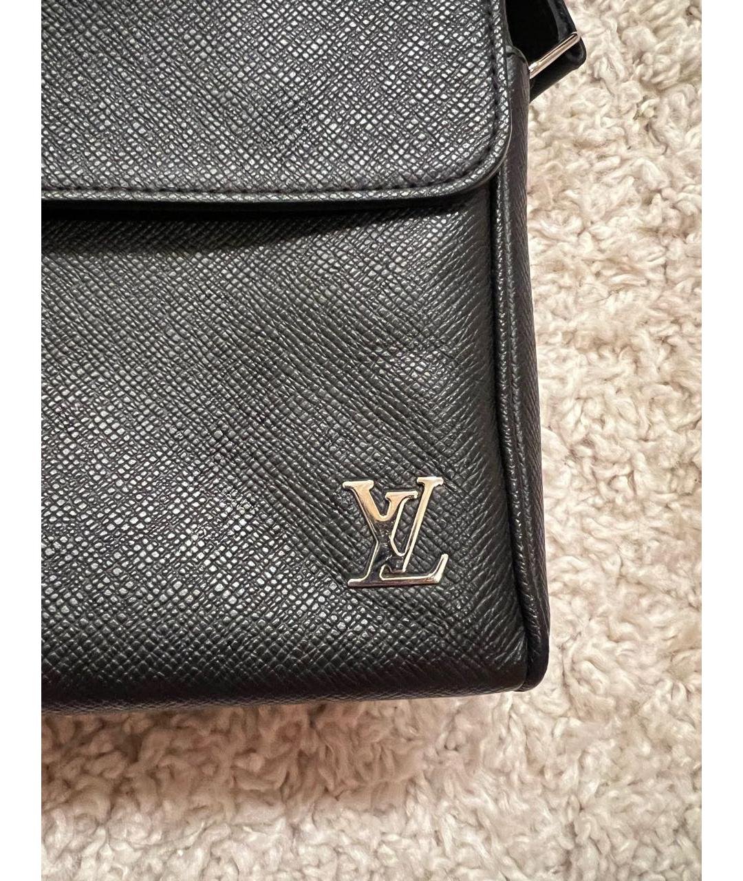 LOUIS VUITTON Черная кожаная сумка на плечо, фото 3