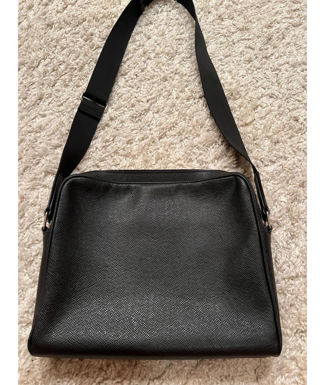LOUIS VUITTON Черная кожаная сумка на плечо, фото 2