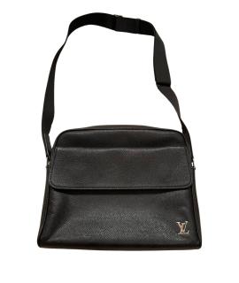 LOUIS VUITTON Сумка на плечо