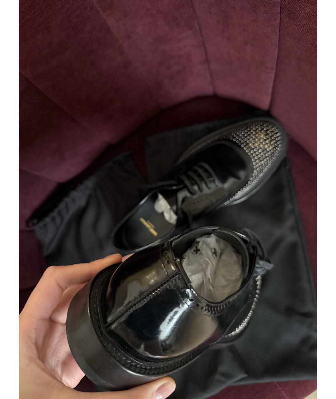 SAINT LAURENT Черные низкие ботинки из лакированной кожи, фото 6
