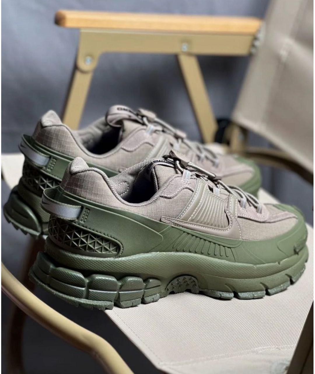 NIKE Коричневые резиновые низкие кроссовки / кеды, фото 6