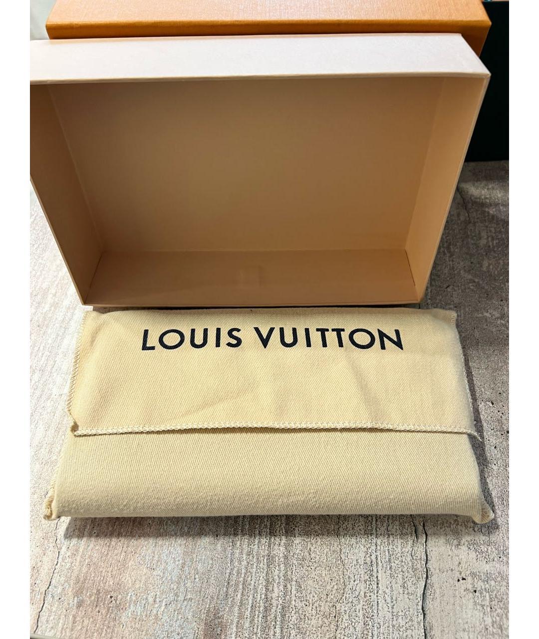LOUIS VUITTON Черный кожаный кошелек, фото 7