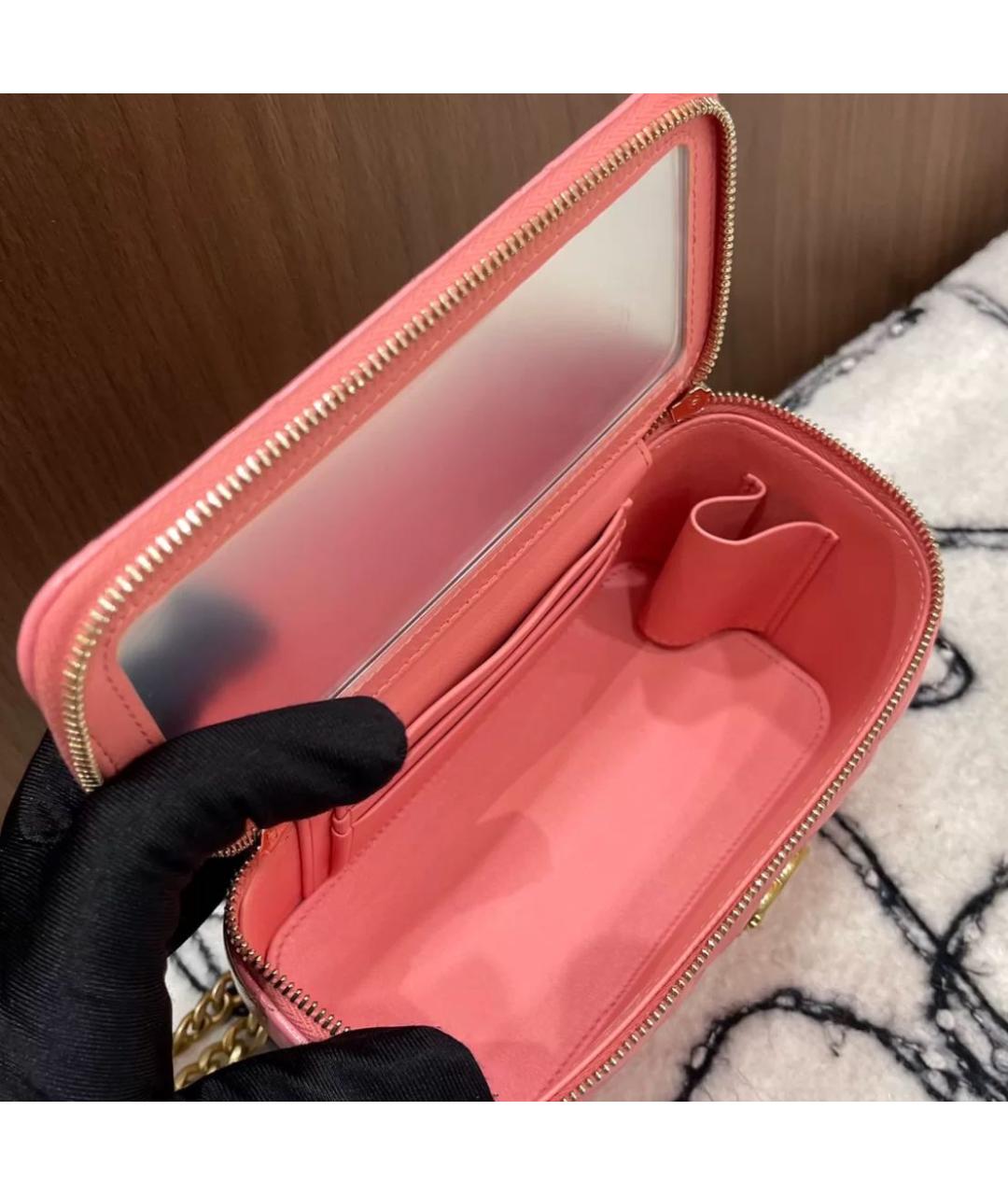CHANEL Розовая кожаная косметичка, фото 5