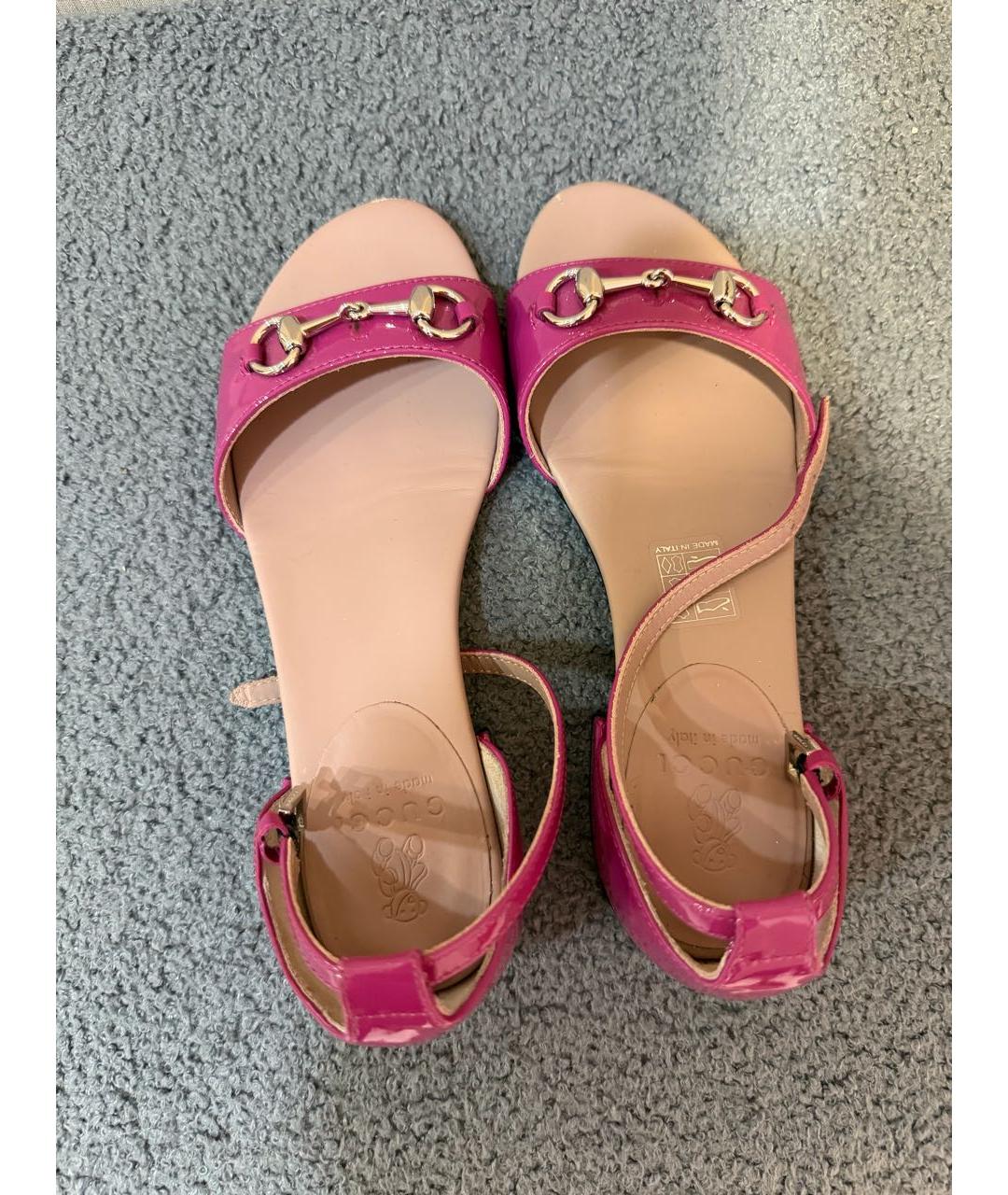 GUCCI KIDS Розовые сандалии и шлепанцы из лакированной кожи, фото 3