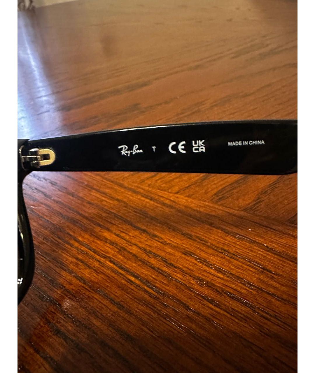 RAY BAN Черные пластиковые солнцезащитные очки, фото 2