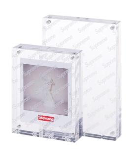 SUPREME Картина