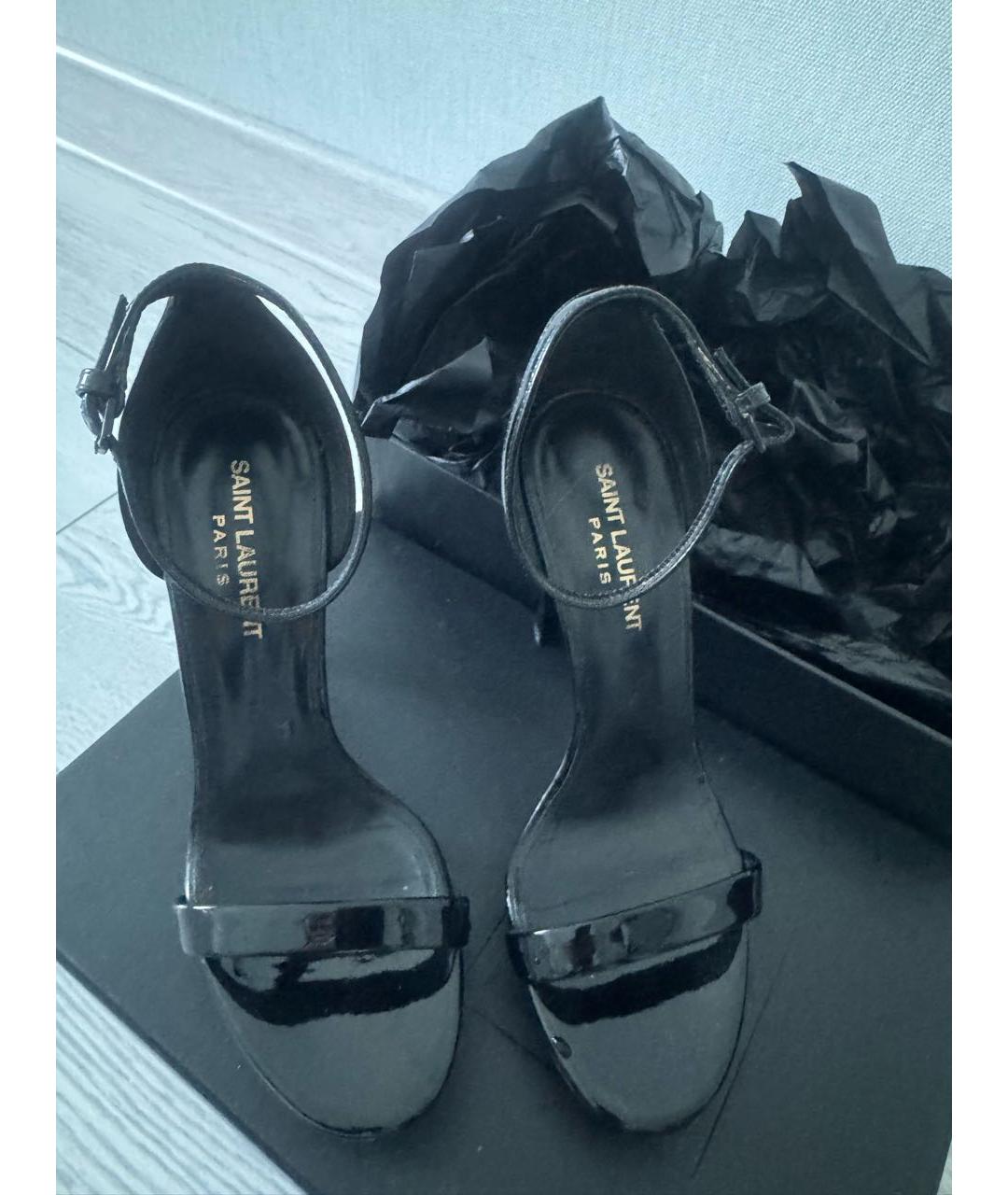 SAINT LAURENT Черные босоножки из лакированной кожи, фото 2
