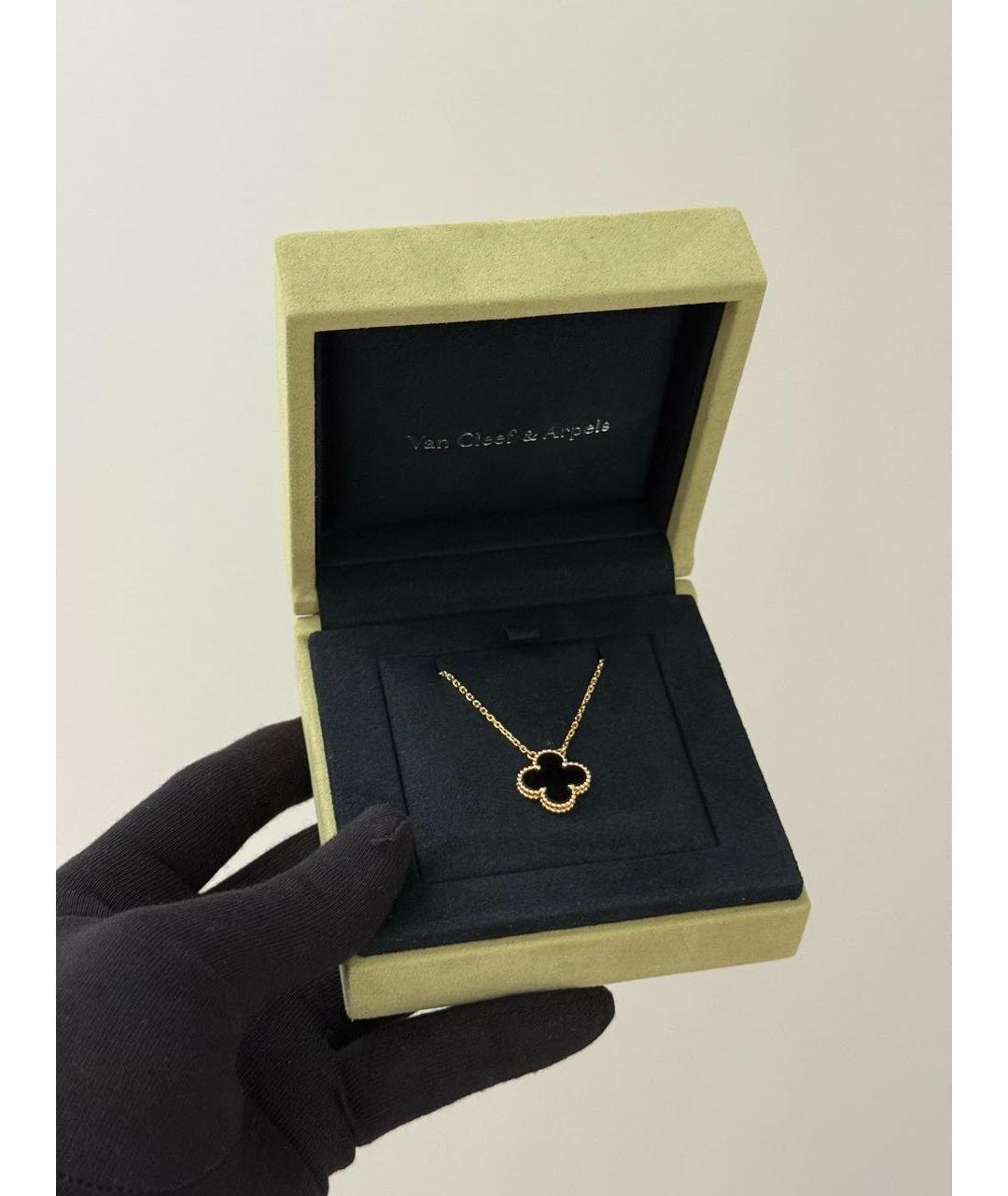 VAN CLEEF & ARPELS Черная подвеска из желтого золота, фото 3