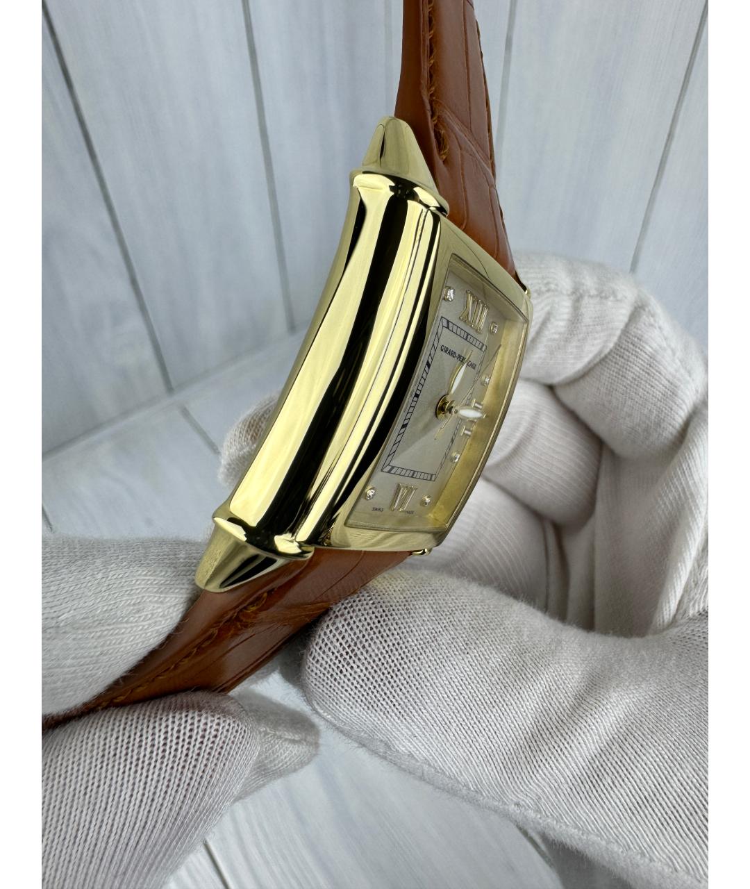 GIRARD PERREGAUX Бежевые часы из желтого золота, фото 4