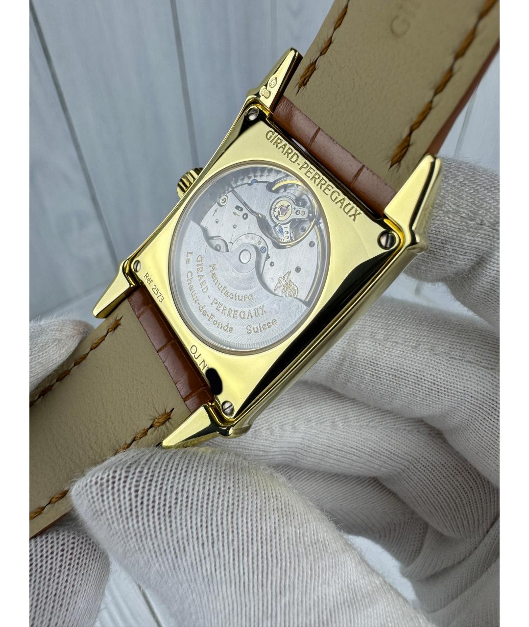 GIRARD PERREGAUX Бежевые часы из желтого золота, фото 5