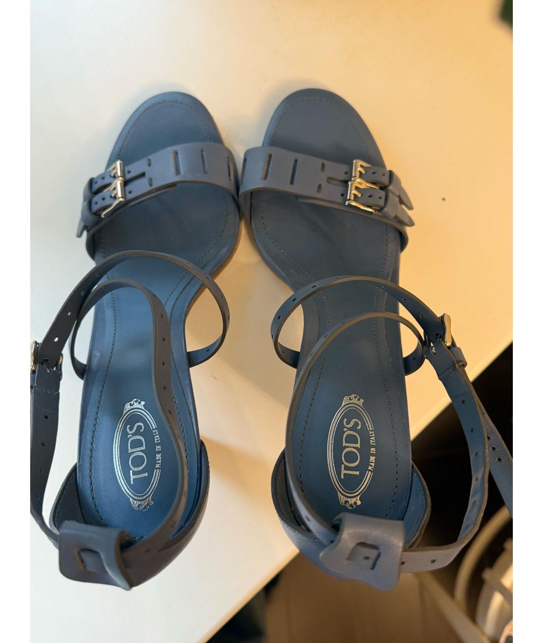 TOD'S Голубые кожаные босоножки, фото 3