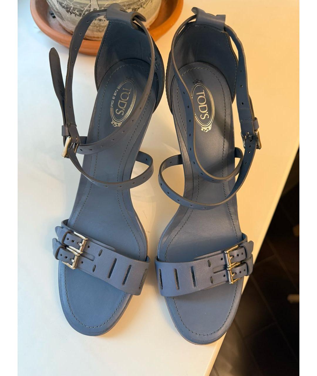 TOD'S Голубые кожаные босоножки, фото 2