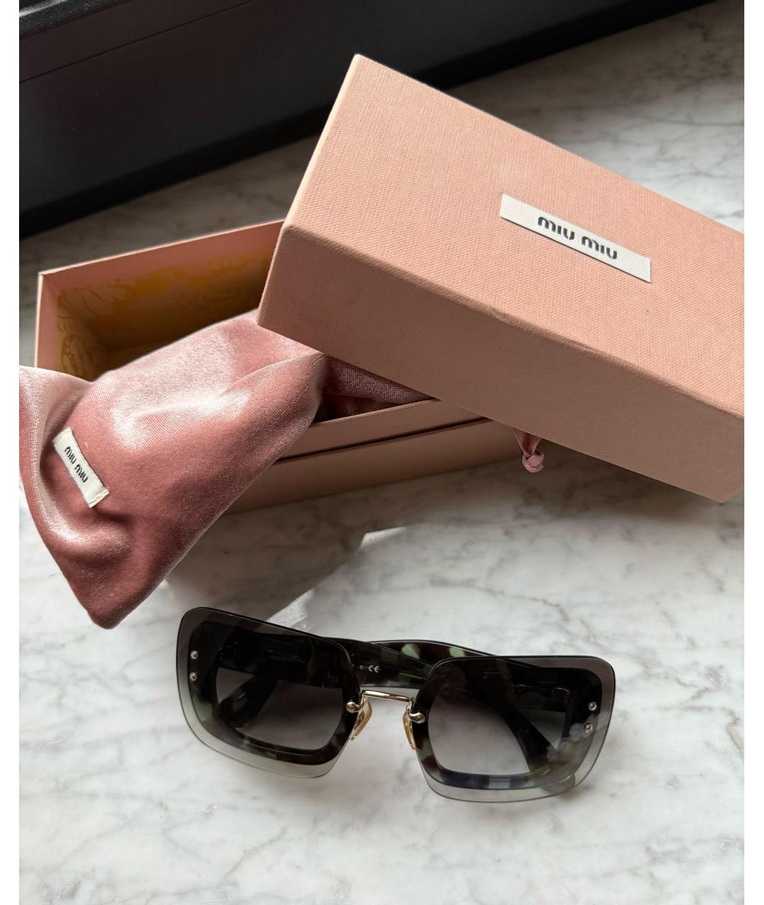 MIU MIU Серые пластиковые солнцезащитные очки, фото 5
