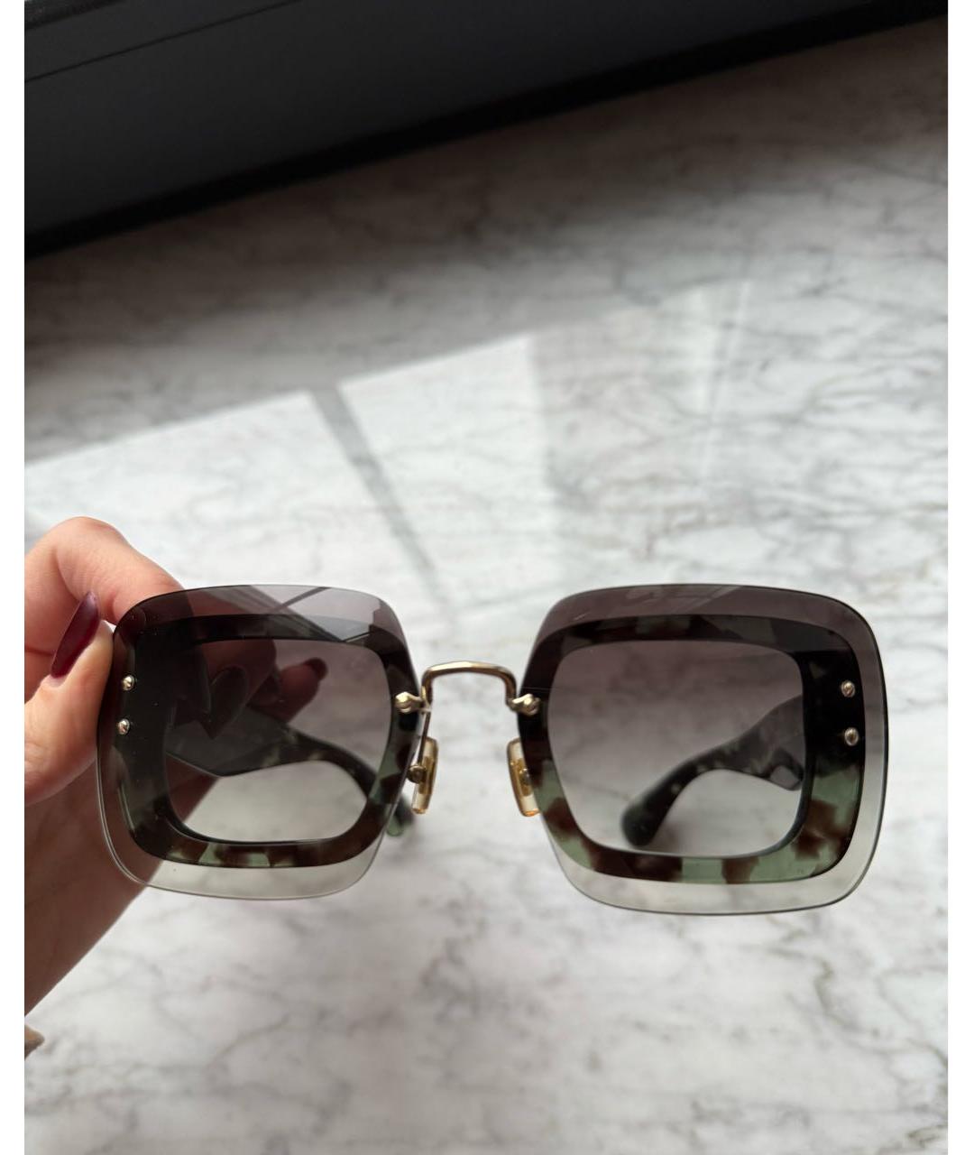 MIU MIU Серые пластиковые солнцезащитные очки, фото 6