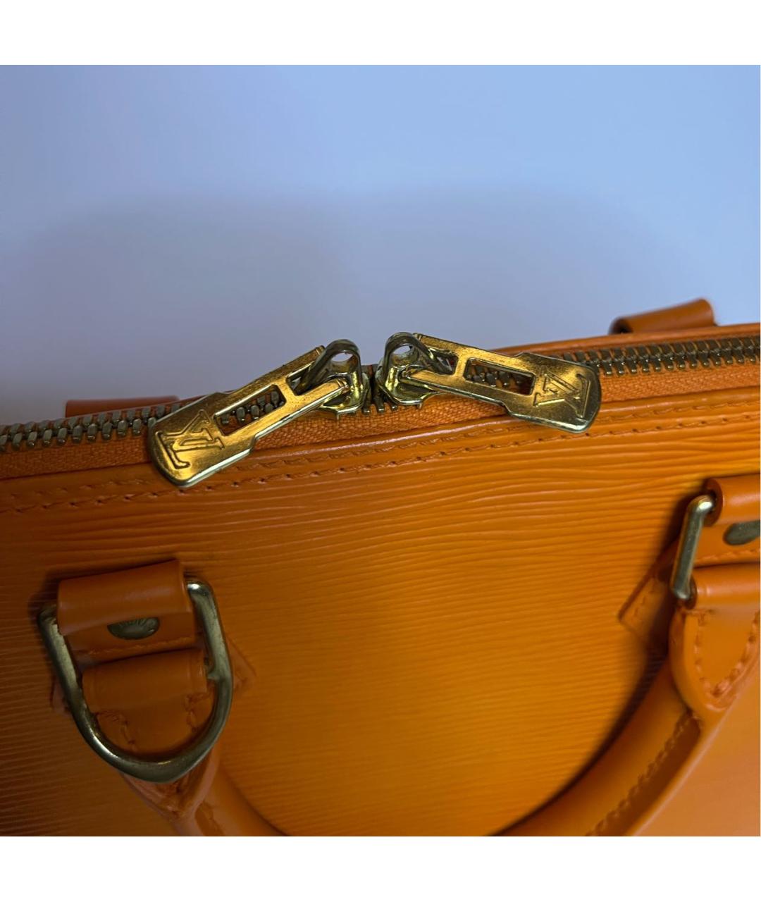 LOUIS VUITTON Оранжевая кожаная сумка с короткими ручками, фото 7