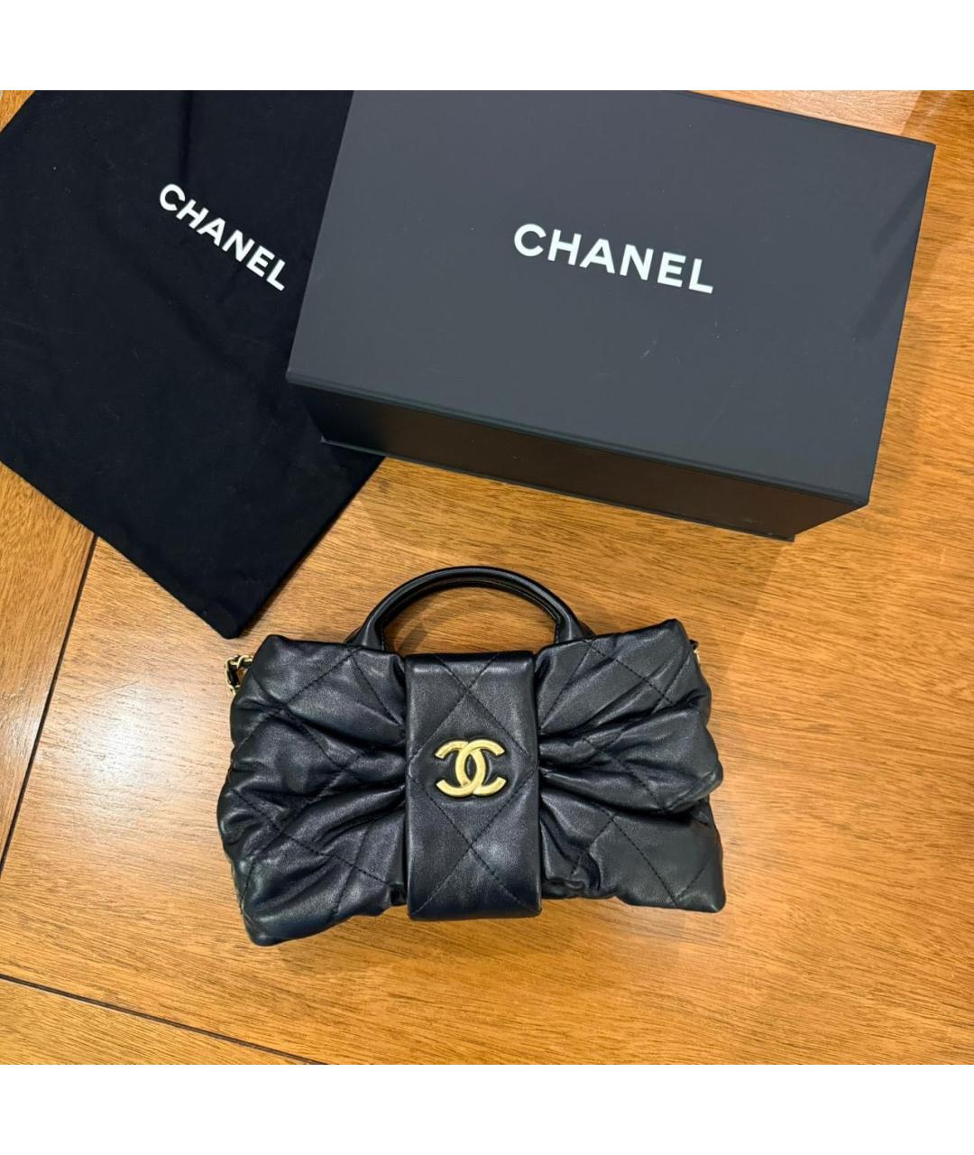 CHANEL Черная кожаная сумка через плечо, фото 2
