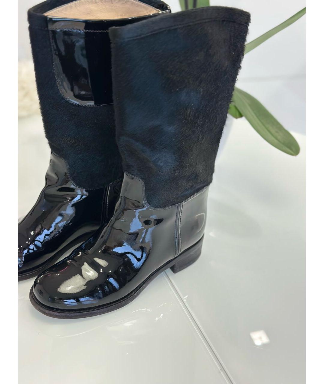 CHANEL Черные сапоги из лакированной кожи, фото 2