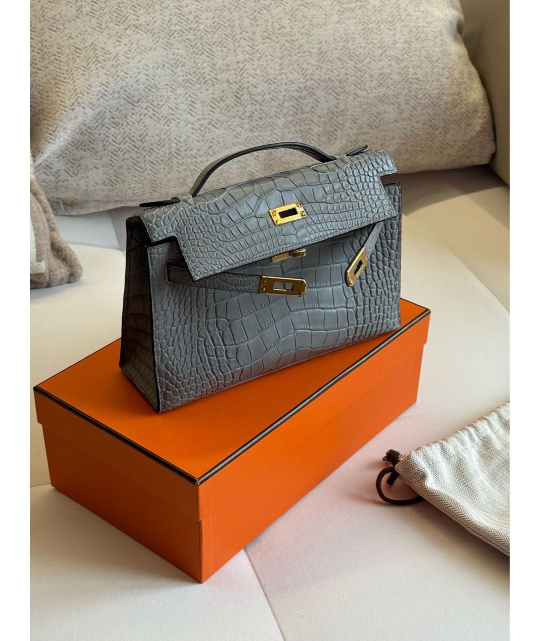 HERMES Серая сумка с короткими ручками из экзотической кожи, фото 4