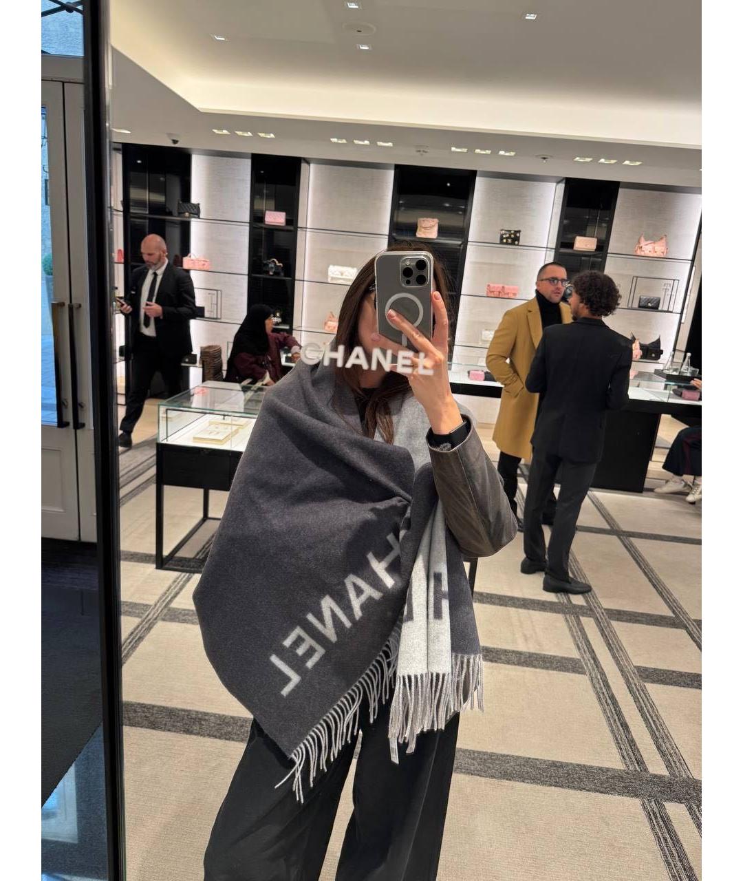 CHANEL Серый кашемировый шарф, фото 4