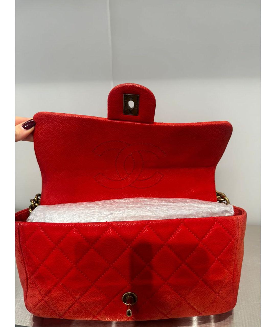 CHANEL Красная кожаная сумка тоут, фото 3