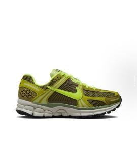 NIKE Низкие кроссовки / кеды