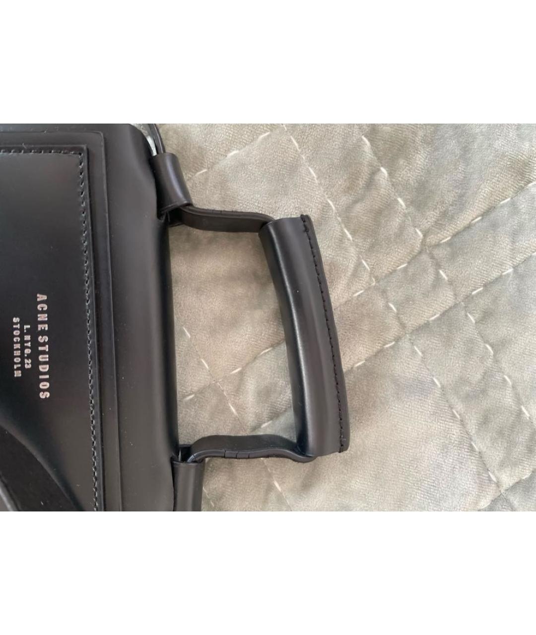 ACNE STUDIOS Черная кожаная сумка через плечо, фото 5