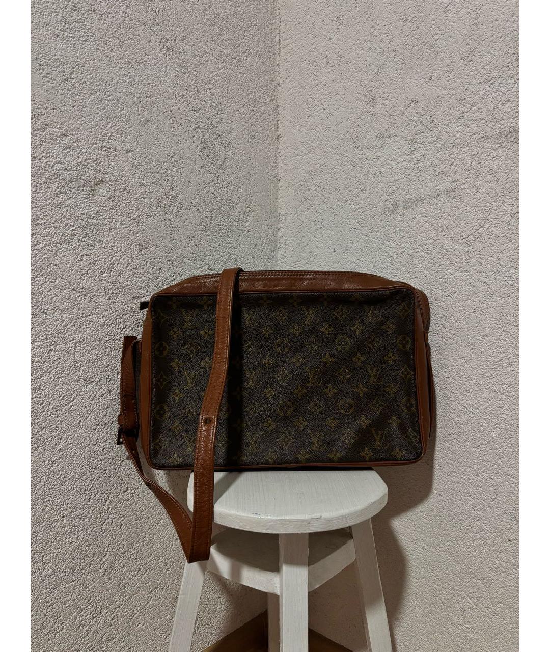 LOUIS VUITTON Коричневая кожаная барсетка, фото 2