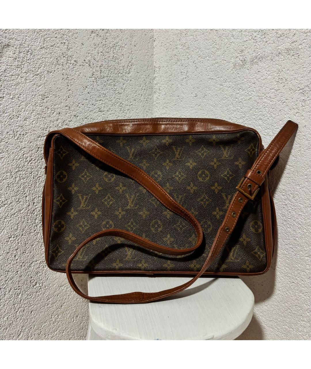LOUIS VUITTON Коричневая кожаная барсетка, фото 6