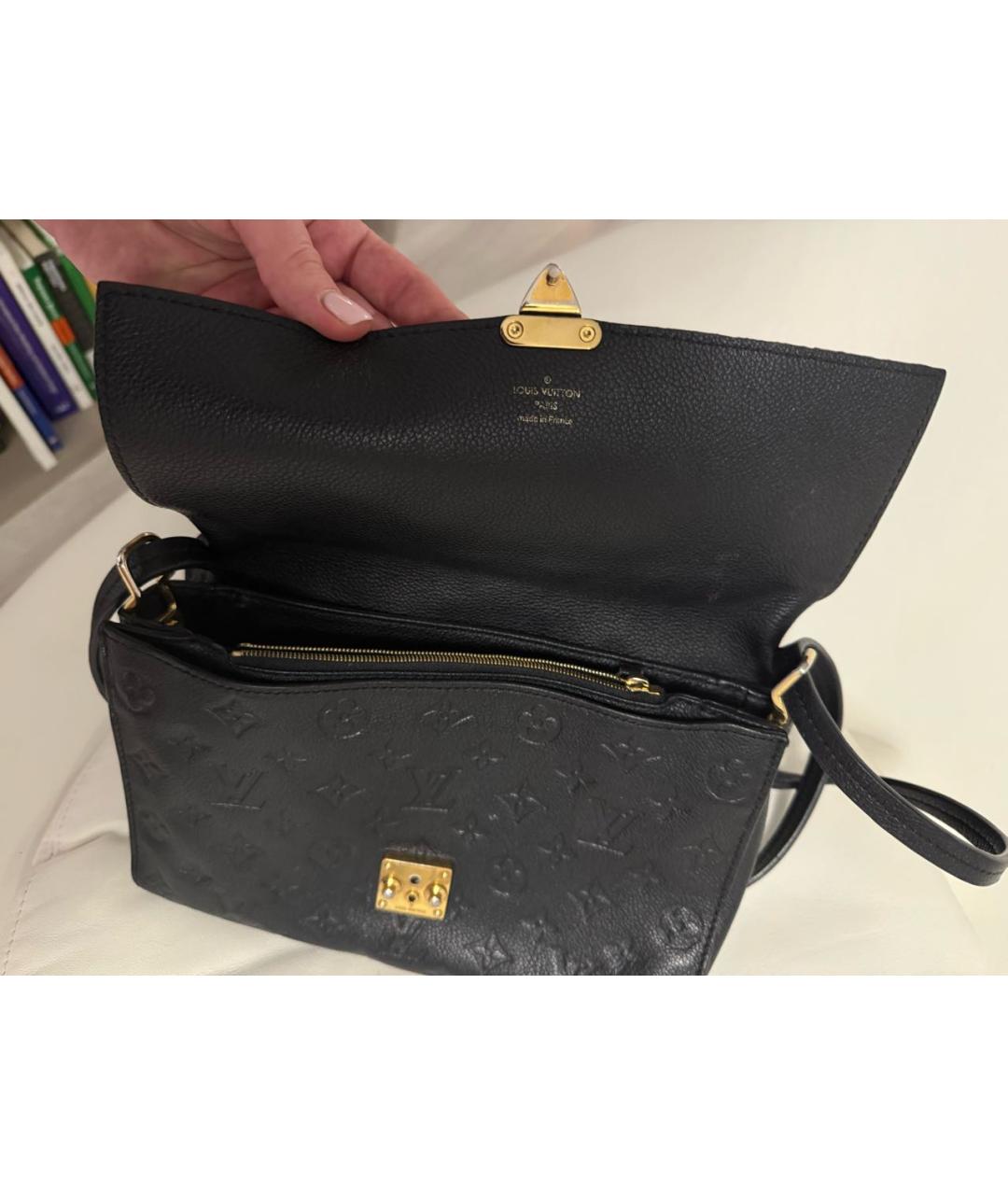 LOUIS VUITTON Черная кожаная сумка через плечо, фото 2