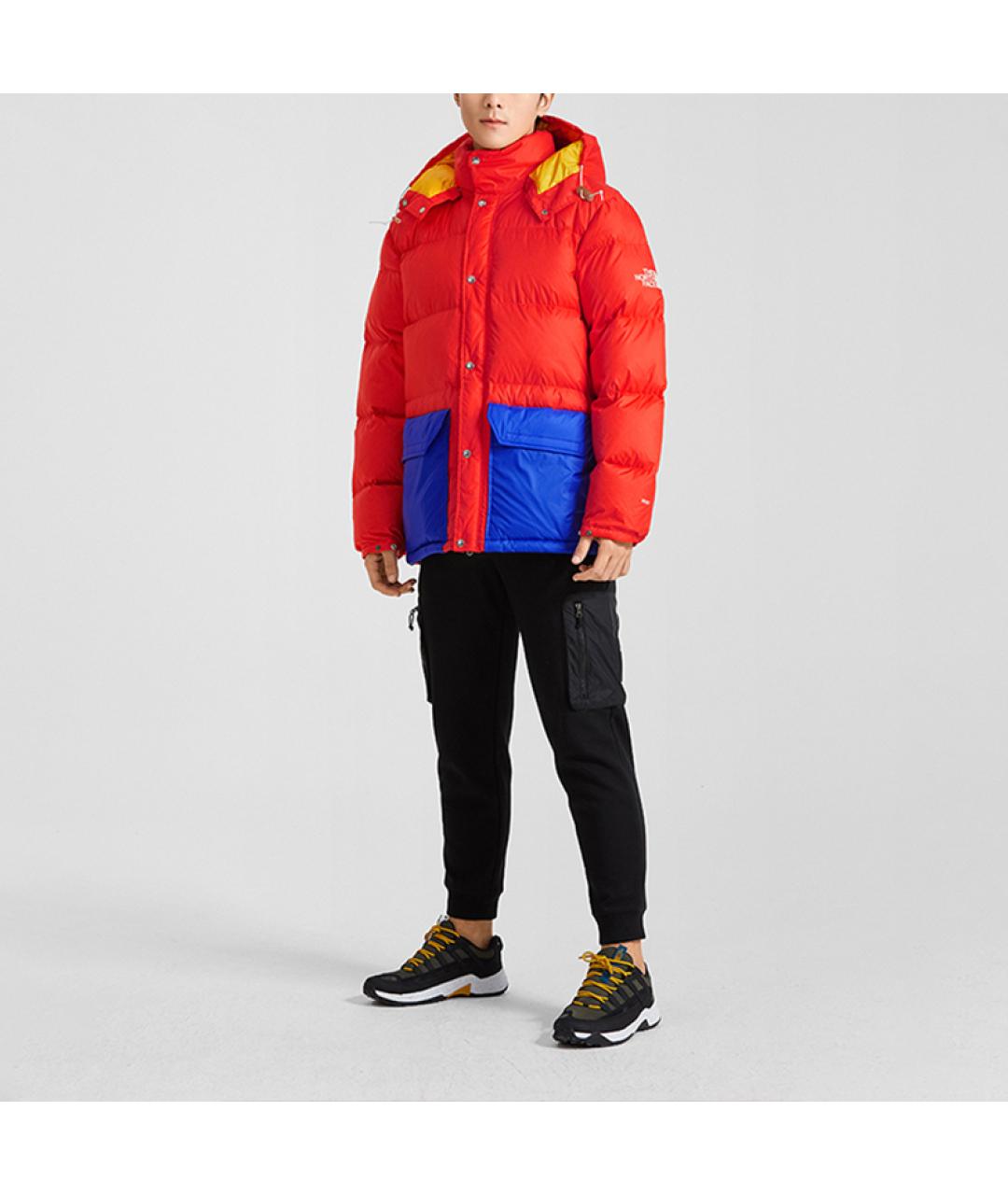 THE NORTH FACE Красный пуховик, фото 2