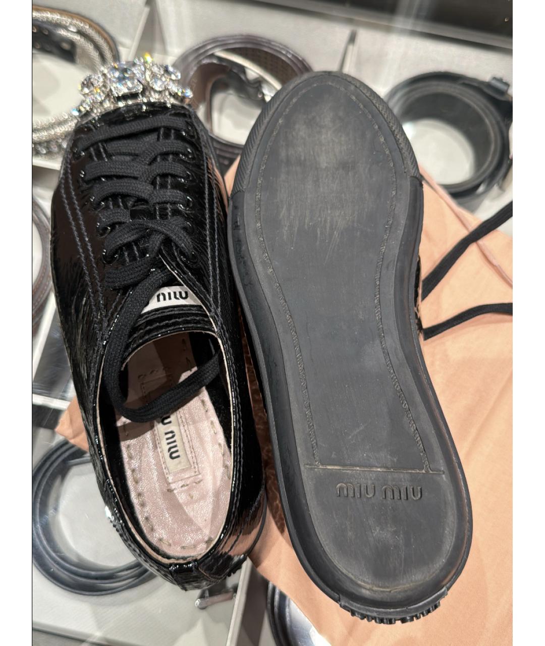 MIU MIU Черные кеды из лакированной кожи, фото 5