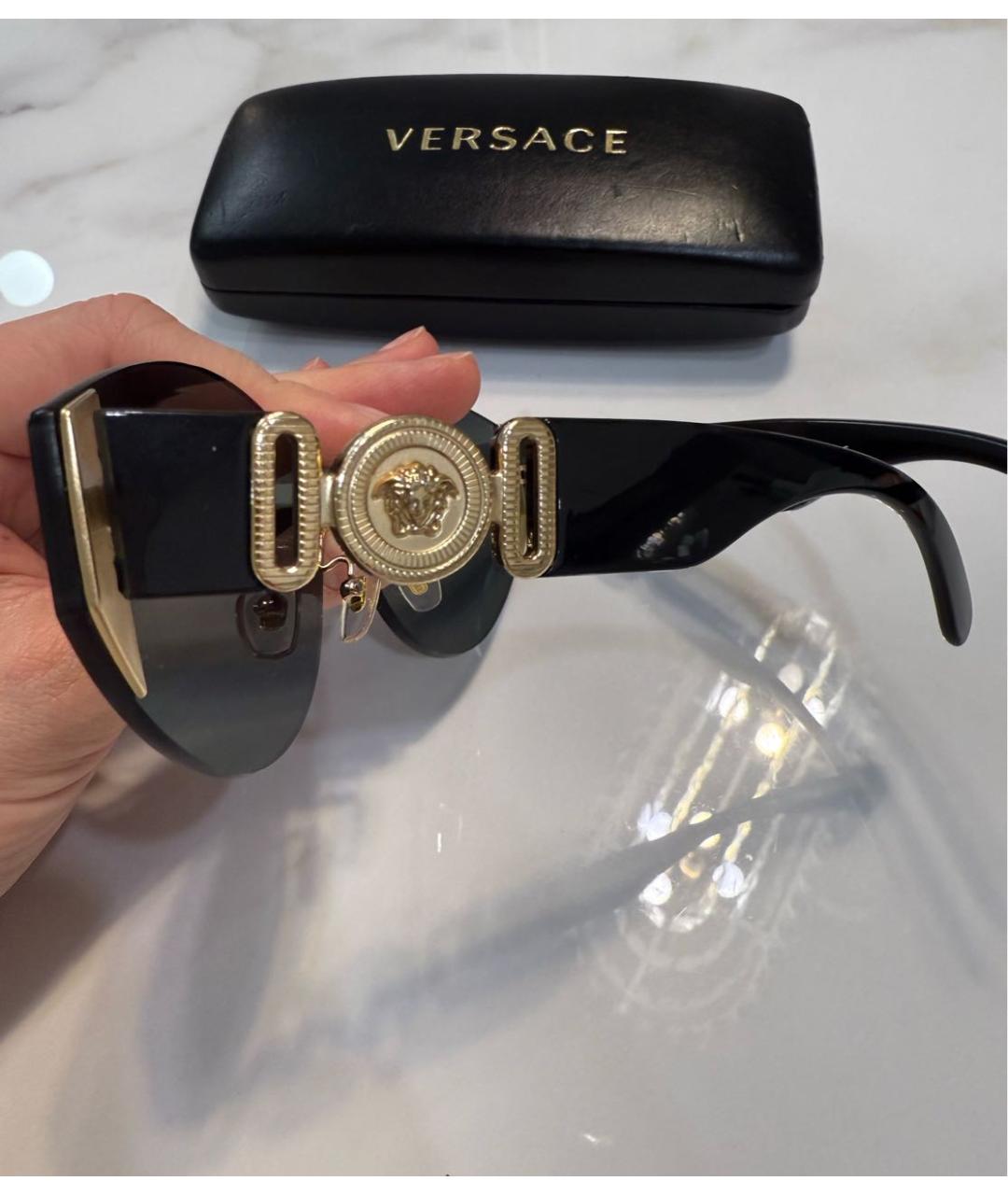 VERSACE Черные пластиковые солнцезащитные очки, фото 2