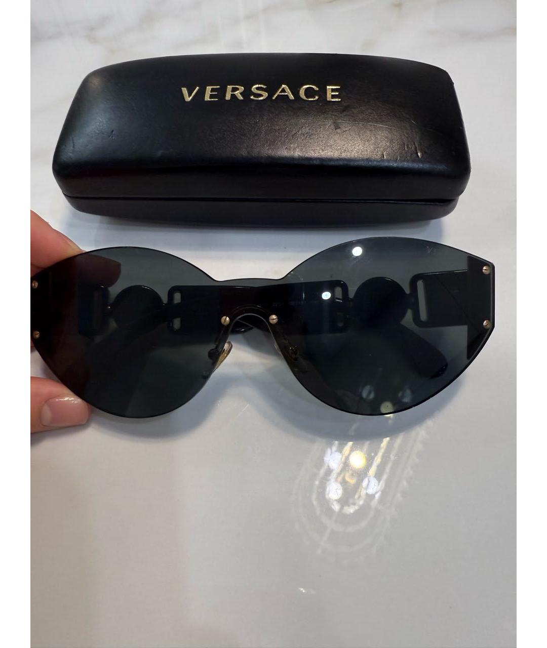 VERSACE Черные пластиковые солнцезащитные очки, фото 4