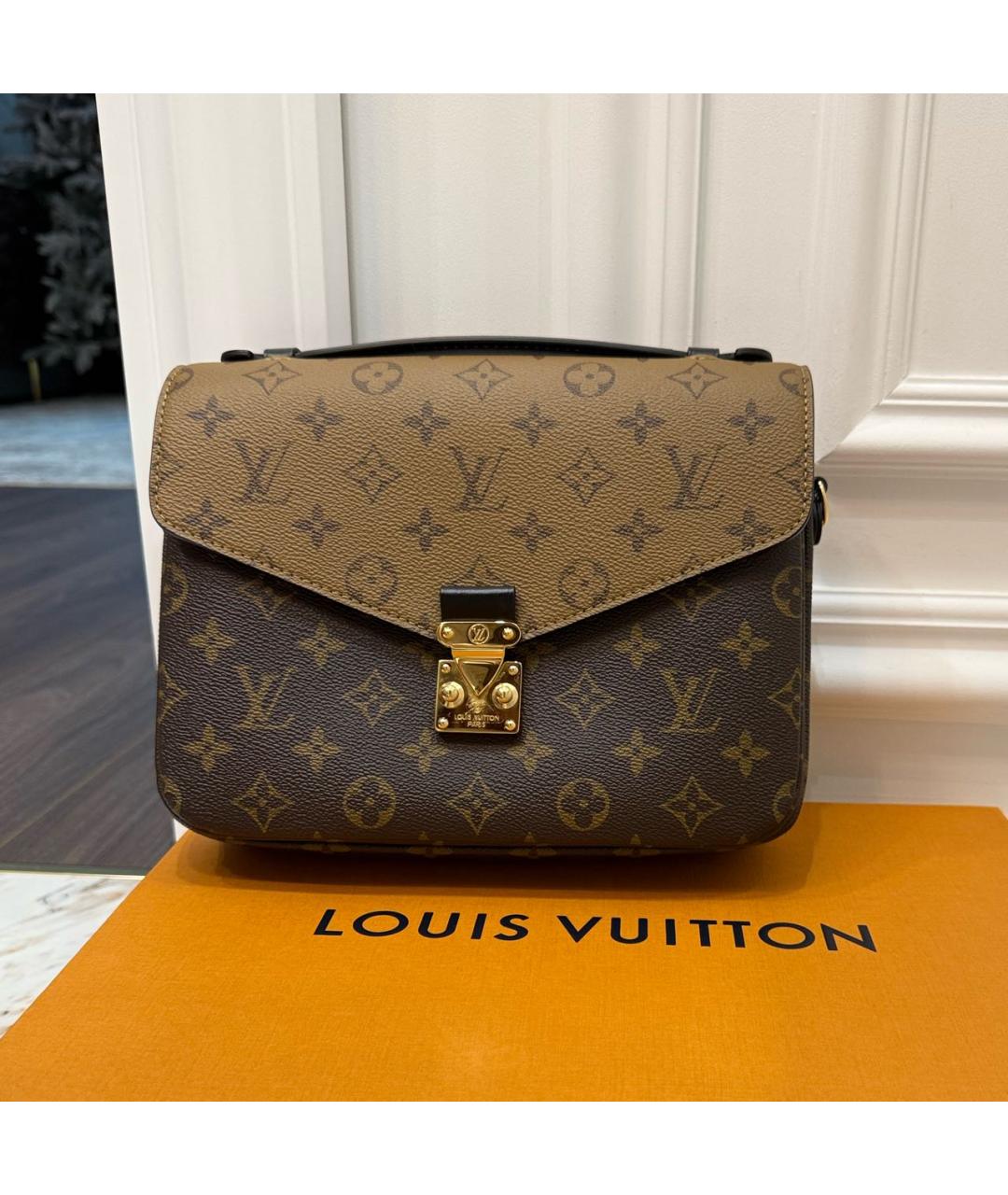 LOUIS VUITTON Коричневая кожаная сумка через плечо, фото 9