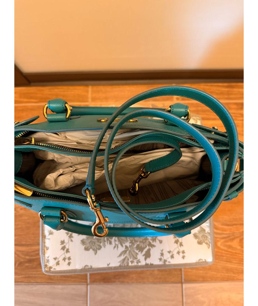 FERRAGAMO Бирюзовая кожаная сумка с короткими ручками, фото 4