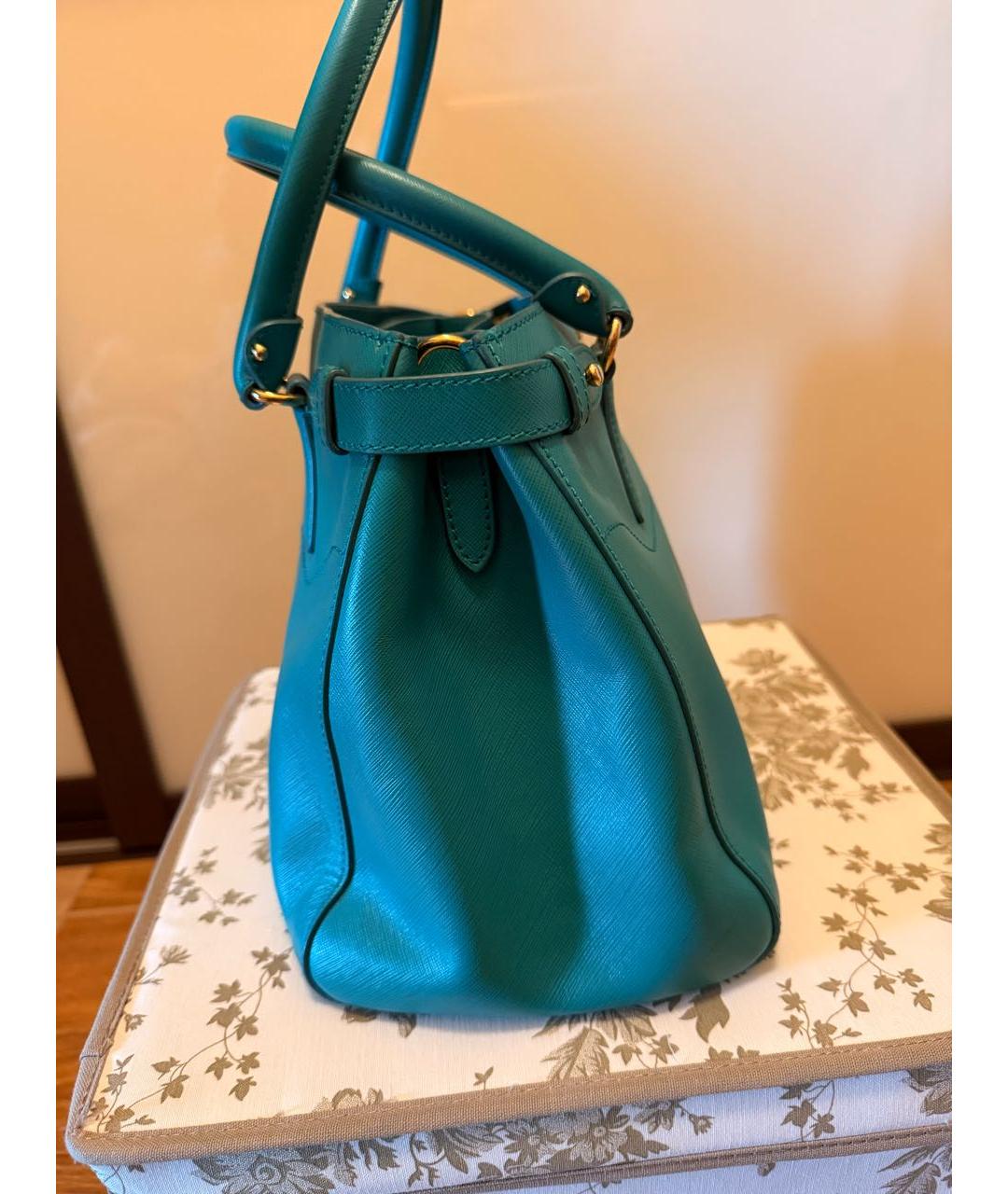 FERRAGAMO Бирюзовая кожаная сумка с короткими ручками, фото 2