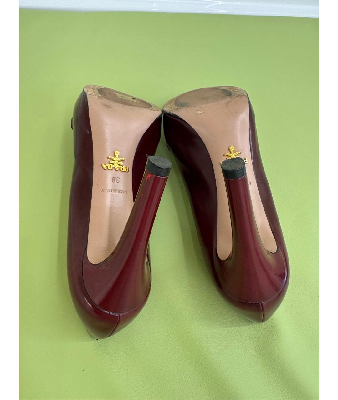 PRADA Бордовые туфли из лакированной кожи, фото 7