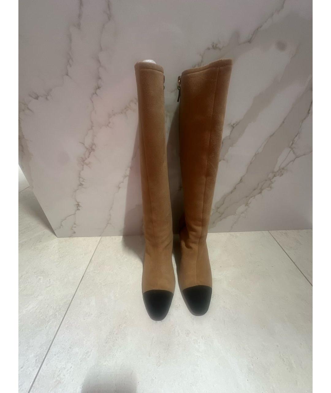 STUART WEITZMAN Коричневые замшевые сапоги, фото 2