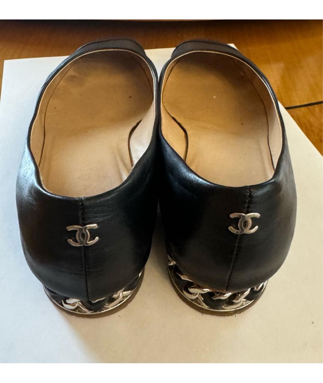CHANEL Черные кожаные балетки, фото 3
