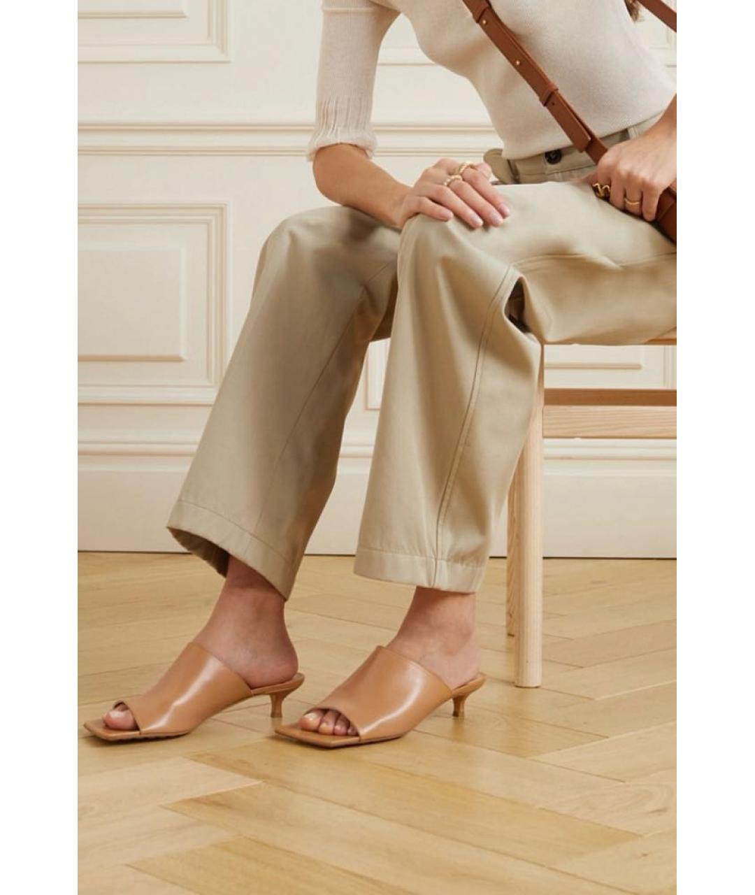 BOTTEGA VENETA Коричневые кожаные мюли, фото 4