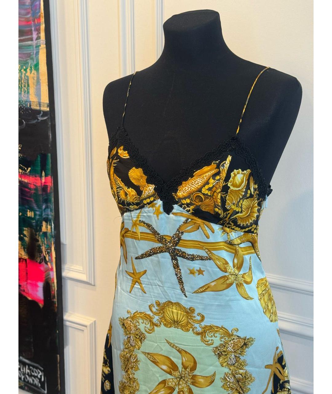 VERSACE Золотое шелковое коктейльное платье, фото 3