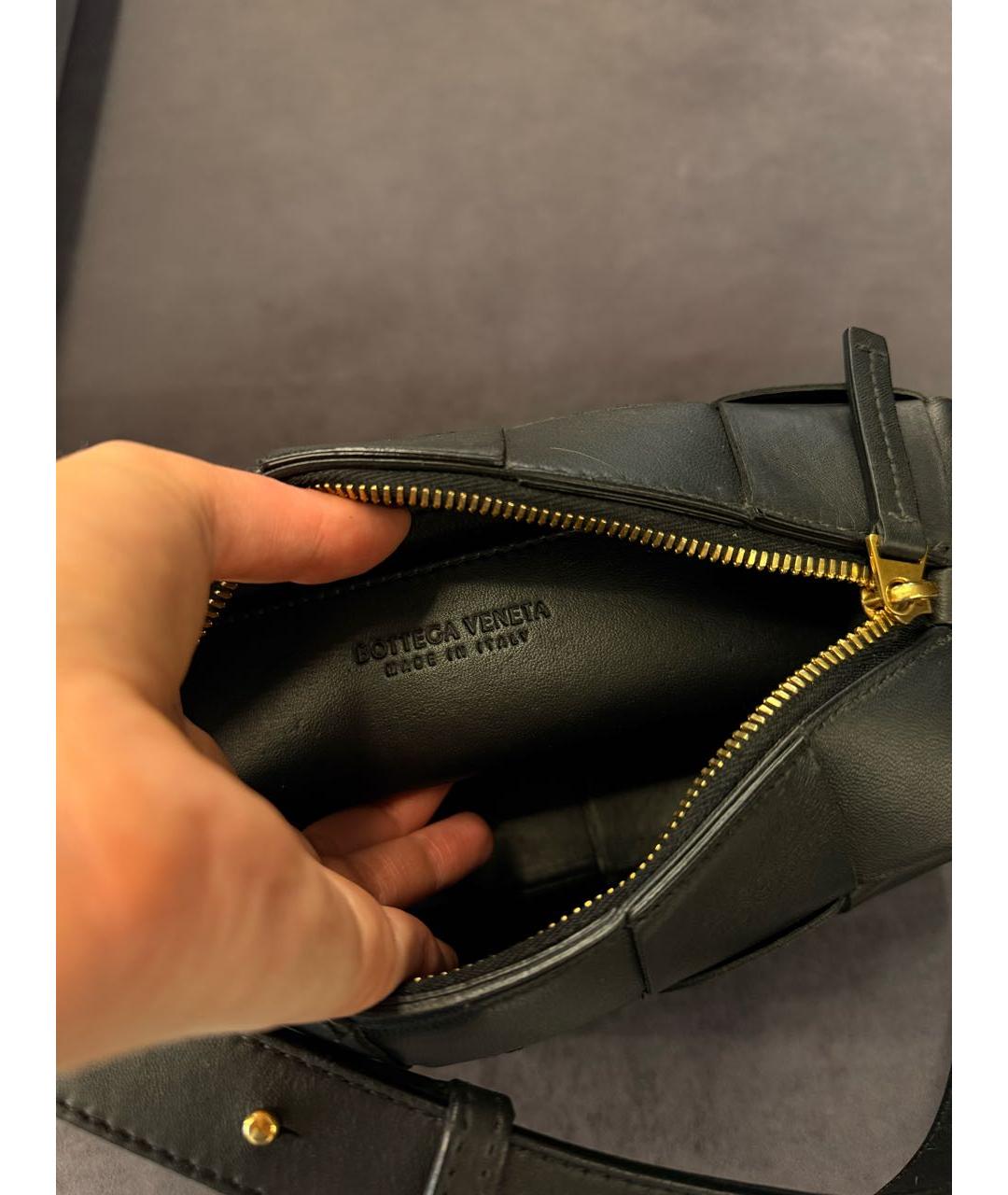 BOTTEGA VENETA Черная кожаная сумка с короткими ручками, фото 4
