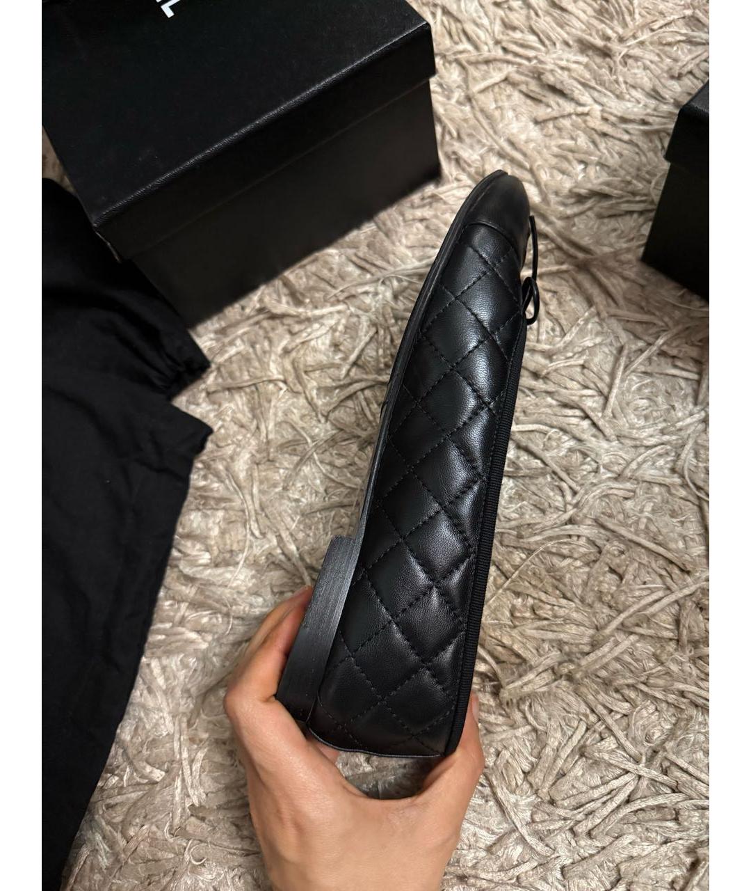 CHANEL Черные кожаные балетки, фото 6