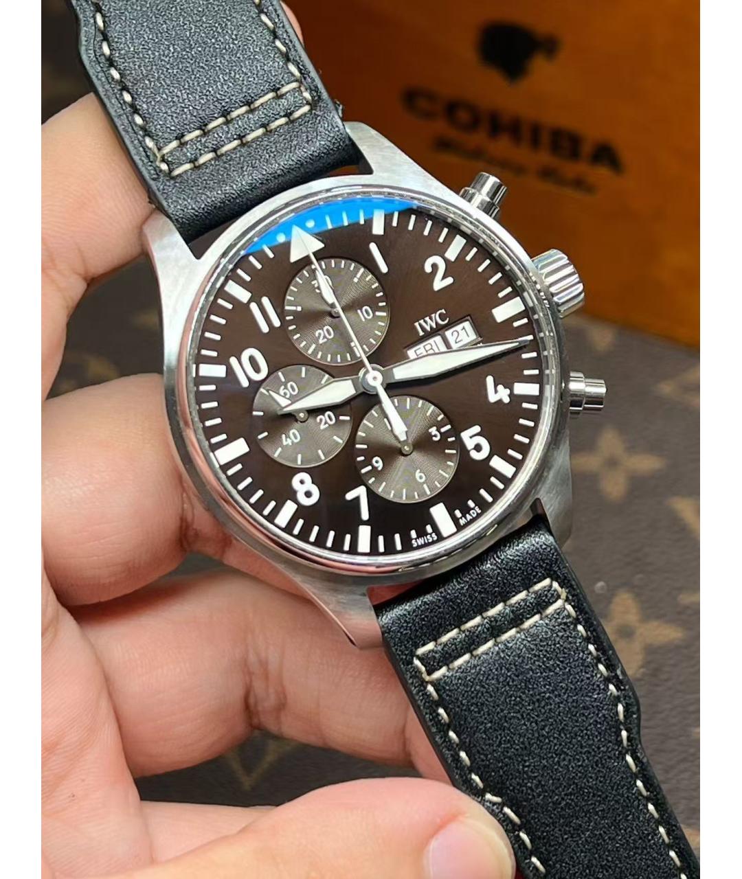 IWC Schaffhausen Черные стальные часы, фото 5